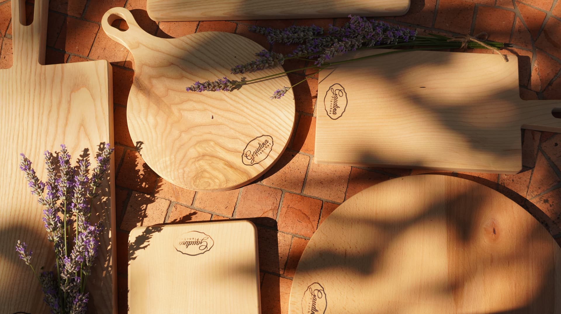 Planche et plateau en bois noble personnalisé — Gaudina Planches, atelier en Provence