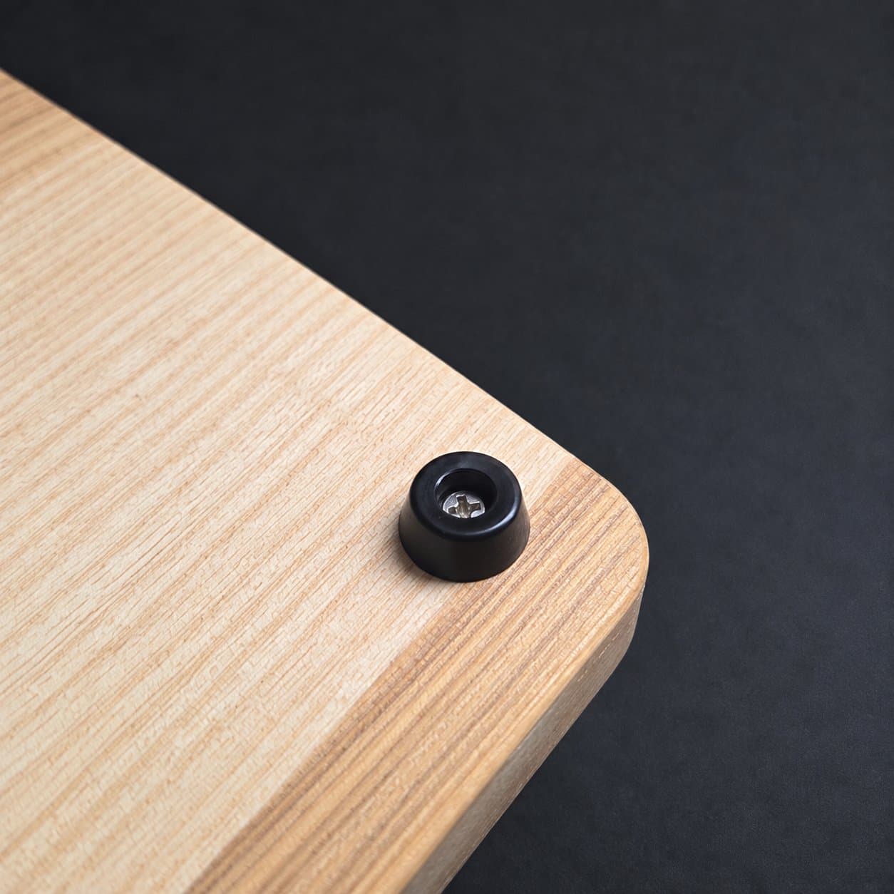 Planche à découper du commis — Pieds antidérapants